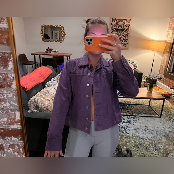 Beautiful vintage purple button up jacket - Picture 5 of 5